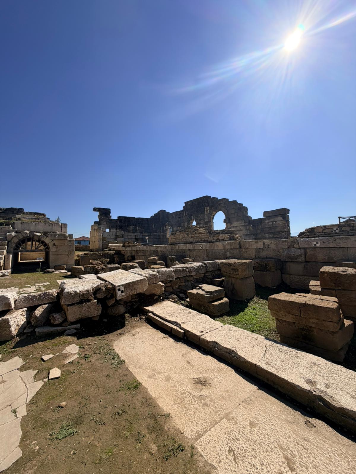 TÜRKİYE’NİN SAKLI HAZİNESİ DÜZCE’DE ORTAYA ÇIKIYOR KONURALP’TEN TARİH FIŞKIRIYOR